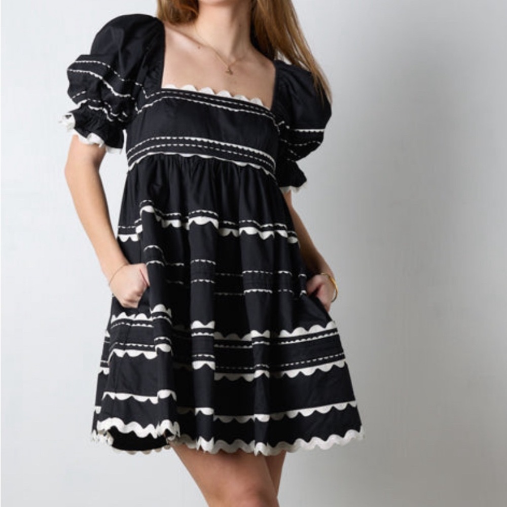 Vestique dress